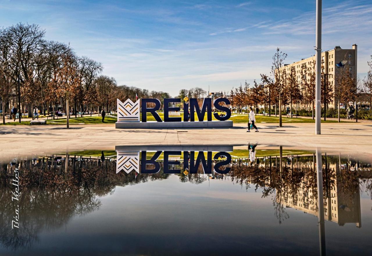 L'Hotel Des Ventes Reims Chativesle Exterior photo